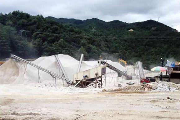 花崗巖怎么配置破碎設(shè)備生產(chǎn)建筑機(jī)制砂