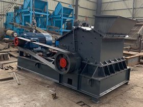 新型全自動(dòng)液壓鵝卵石制砂機(jī)工作原理介紹