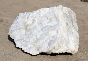 石英石制砂生產(chǎn)線所需設(shè)備、工藝流程介紹